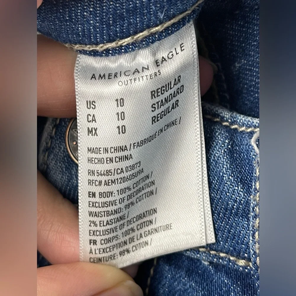 AMERICAN EAGLE RIPPED DENIM SHORTS - Picture 5 of 8